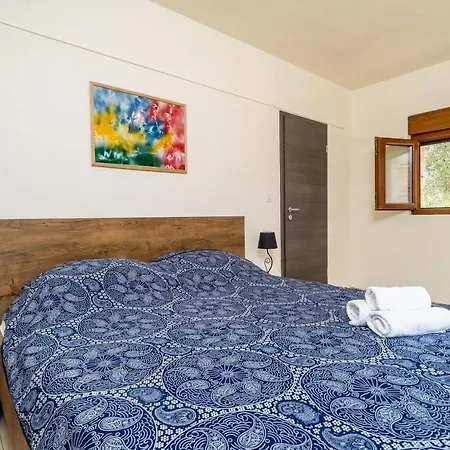 Ferienhaus Stunning House With Private Beach