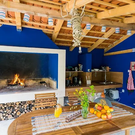 Stunning House With Private Beach Ferienhaus *